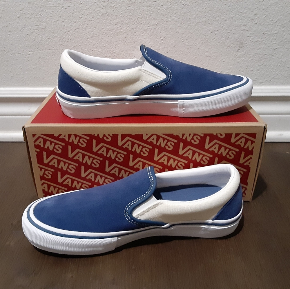 Vans - Picture 4 of 4